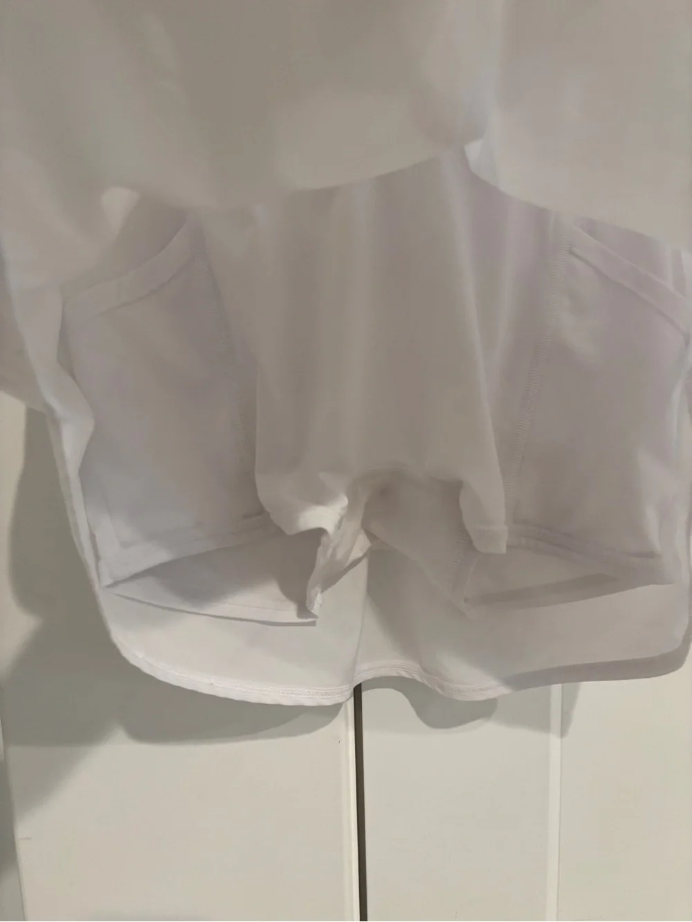 ALO Yoga Match Point White Tennis Skort. Size S